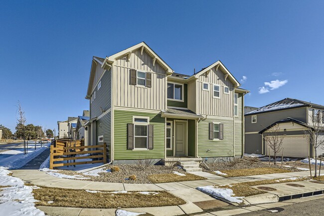 Building Photo - Available Now – 3 Bed | 3 Bath | Loft | 2-...