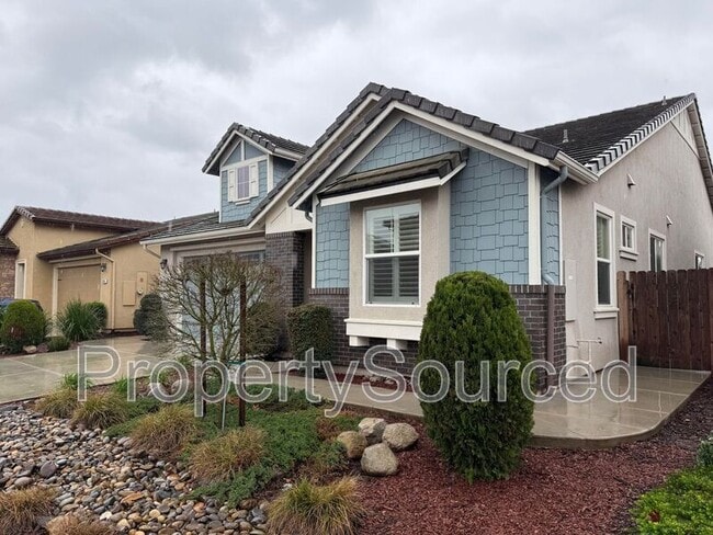 Building Photo - 3832 Lookout Dr