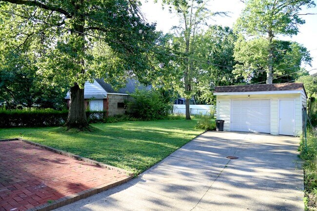 Foto del edificio - 4263 W Anderson Rd