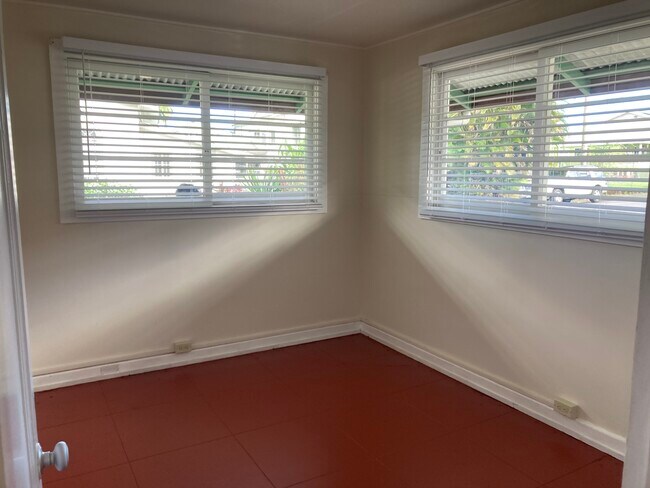 Foto del edificio - 10 Ululani St