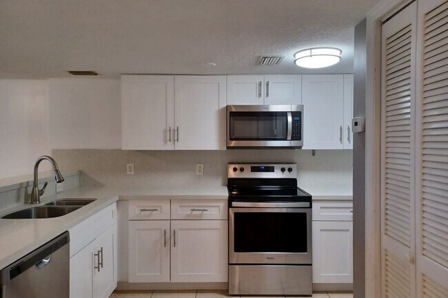 Foto del edificio - 1650 Coral Wy