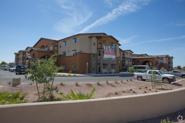 Westgate Village Apartments Glendale, AZ