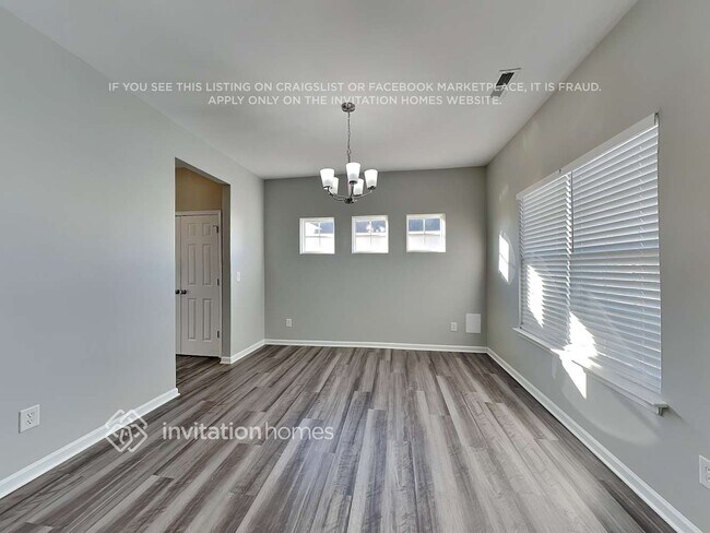 Building Photo - 1003 Thorncroft Rd