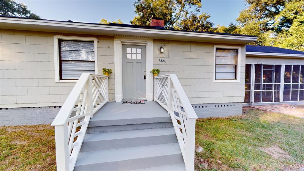 Primary Photo - 3881 Gober Rd