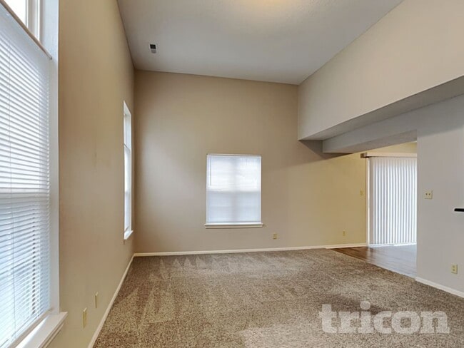 Building Photo - 160 Harts Ford Way