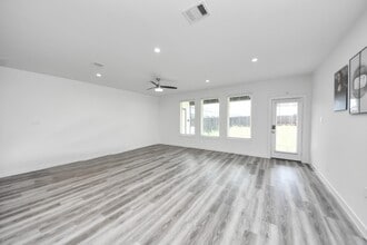 Building Photo - 12326 Basilwood Dr