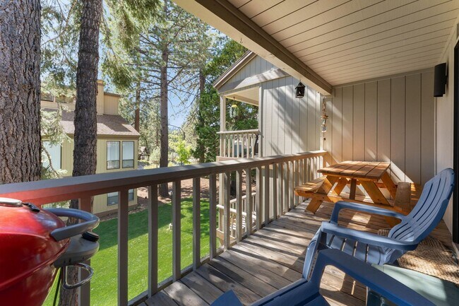 Foto del edificio - SKI LEASE:  Townhome near Northstar, Sleep...