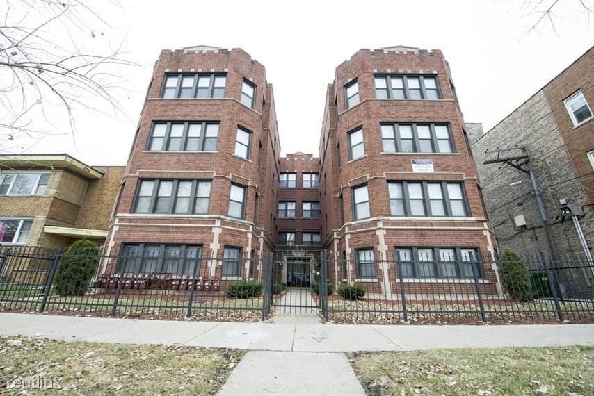 Primary Photo - 7914 S Hermitage Ave