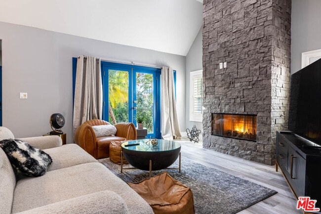 Foto del edificio - 1112 S Highland Ave