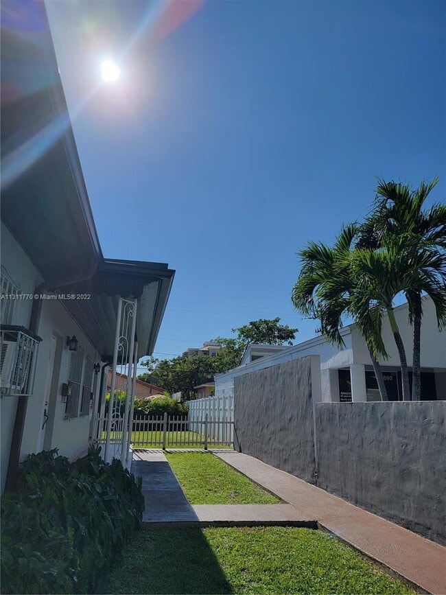 Building Photo - 3690 SW 24th St
