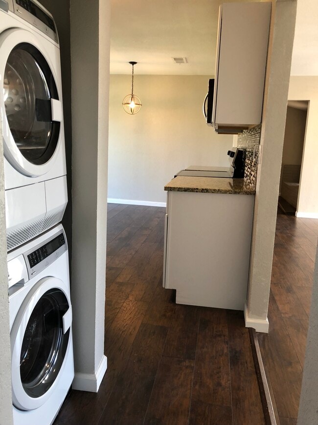 Foto del edificio - 3621 Spruce Ave