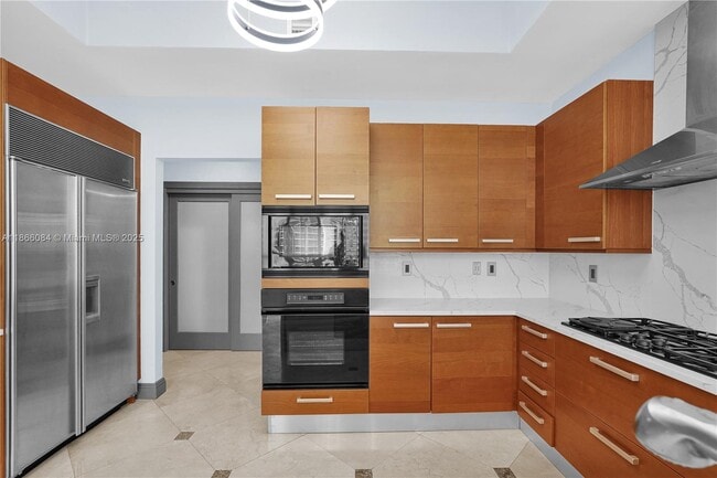 Building Photo - 3535 S Ocean Dr