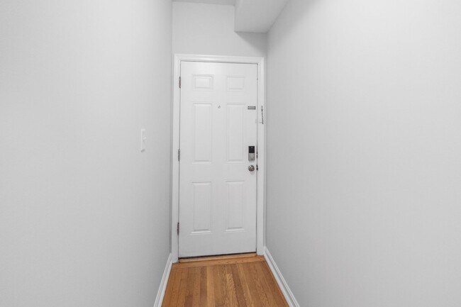 Photo - Charming 2 BR/1 BA Apartment in Brookland!