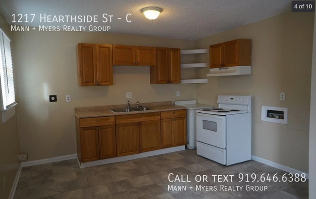 Building Photo - 1217 Hearthside St