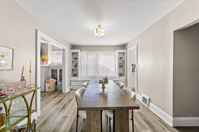 Foto del edificio - 1278 W 106th St