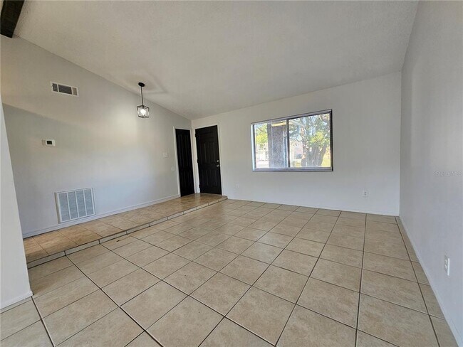 Foto del edificio - 6220 Centennial Dr