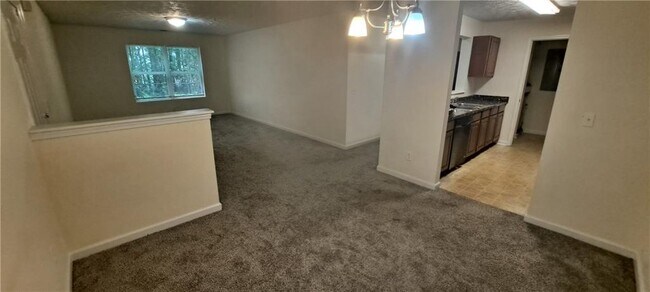 Foto del edificio - 7104 Fairington Ridge Cir