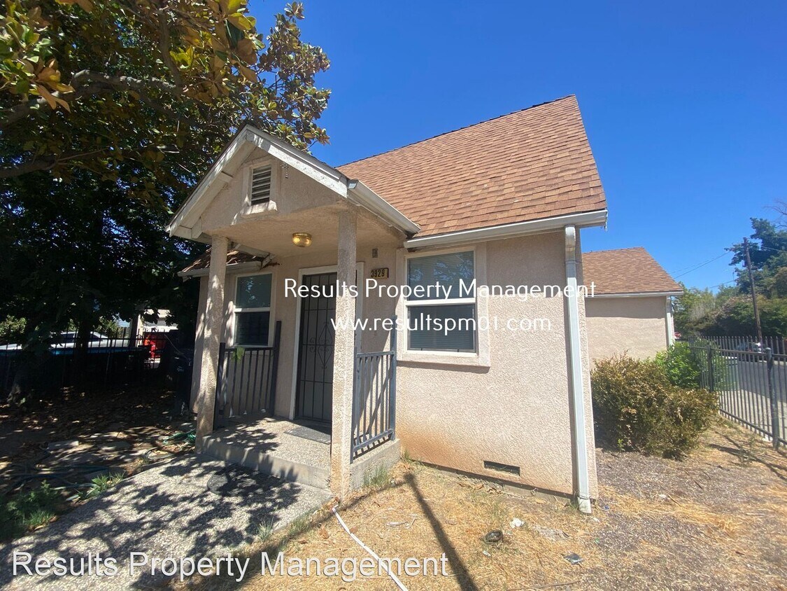 Foto principal - 2 br, 1 bath House - 3929 42nd Street