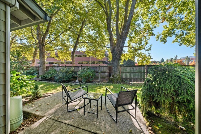 Foto del edificio - 2 bedroom Condo