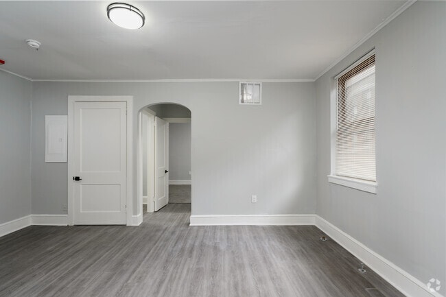 Interior Photo - Lennox Apartments