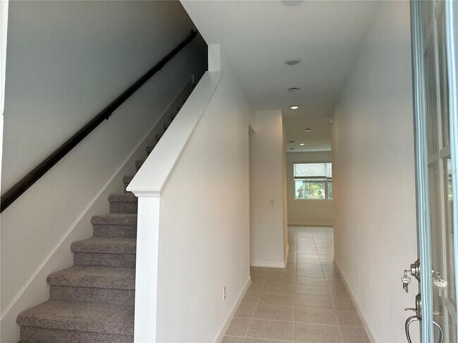 Building Photo - 741 Longboat Dr