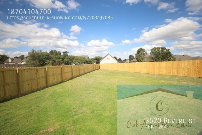 Building Photo - 3520 Revere St