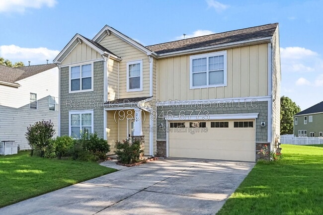 Building Photo - 2714 Aldergrove Rd