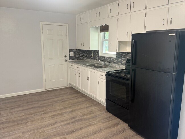 Building Photo - 54th Street Duplex