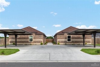 Building Photo - 17 Maryland St