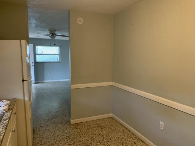 Building Photo - 1186 Sedeeva St