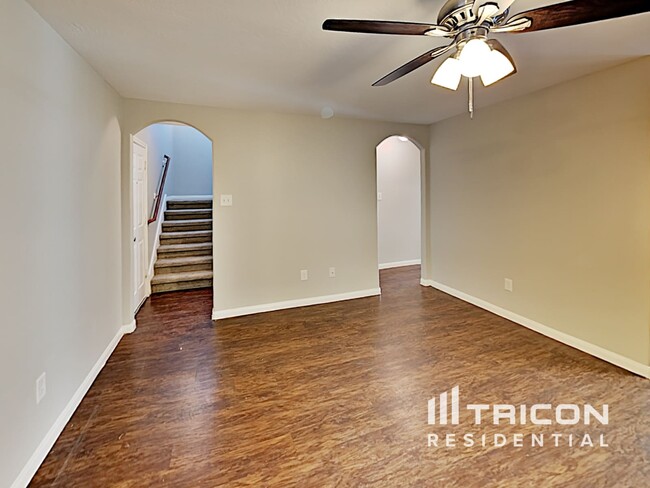 Foto del edificio - 21427 Jamals Way