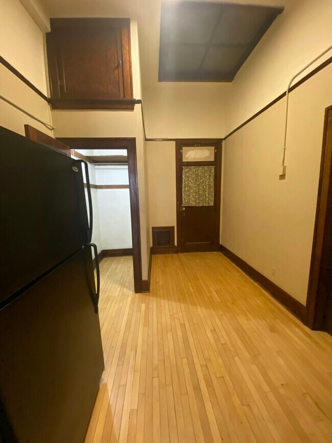 Foto del edificio - 617 St Joseph St