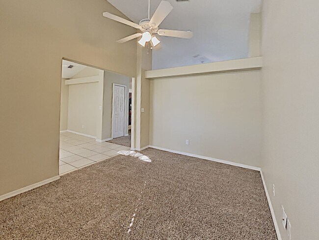 Foto del edificio - 1618 Sand Hollow Ln