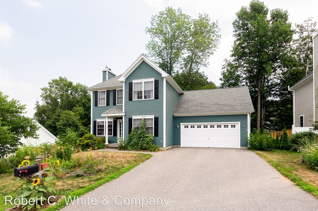 Building Photo - 3 br, 2.5 bath House - 8 Mathieu Lane