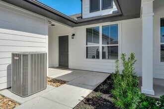 Building Photo - 1123 Trellis Pass