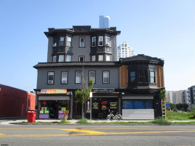 Primary Photo - 526 Atlantic Ave