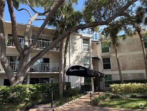 Building Photo - 3325 Bayshore Blvd