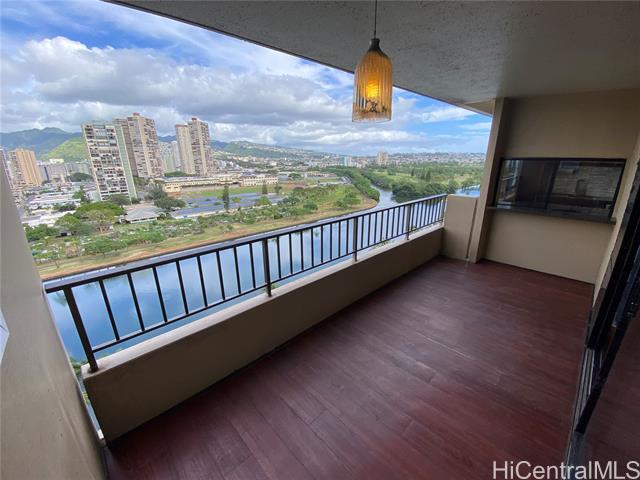 Building Photo - 2121 Ala Wai Blvd