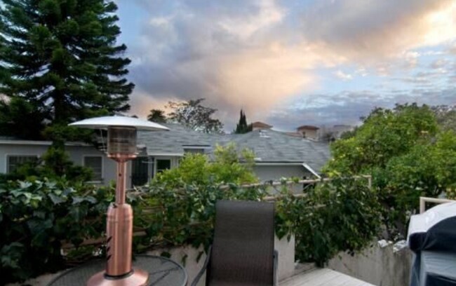 Building Photo - 1670 Malcolm Ave