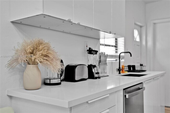 Foto del edificio - 1510 Normandy Dr