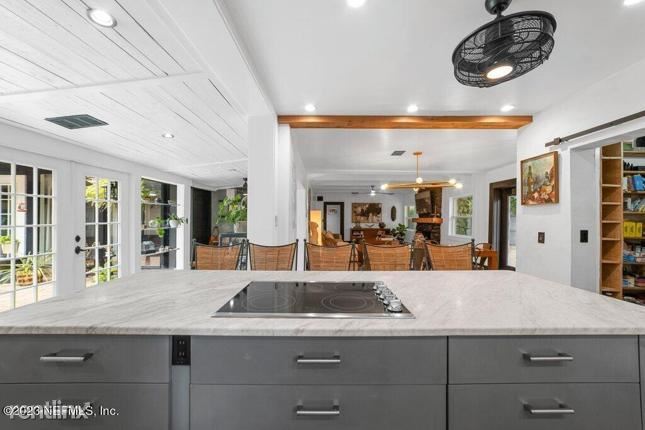 Foto del edificio - 3 br, 2 bath House - 6975 R Oakwood Dr