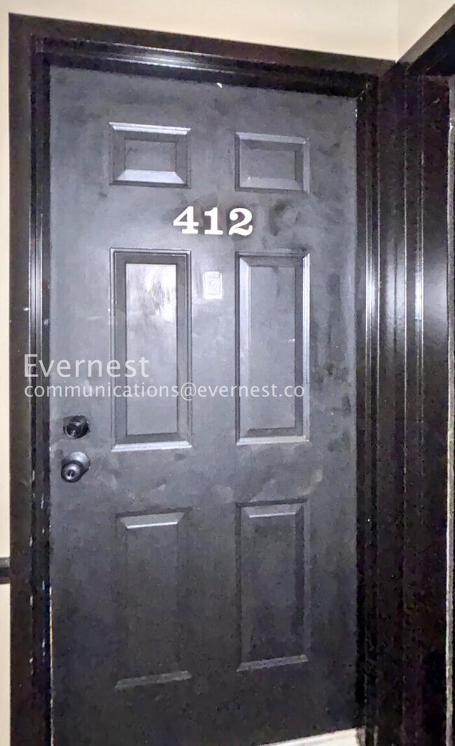 Foto del edificio - 5316 Pershing Ave