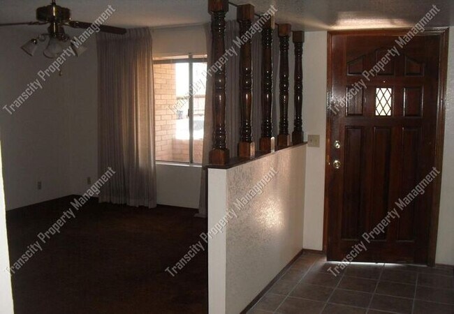 Building Photo - Mesa Home for rent with 3 Bedrooms and 2 B...