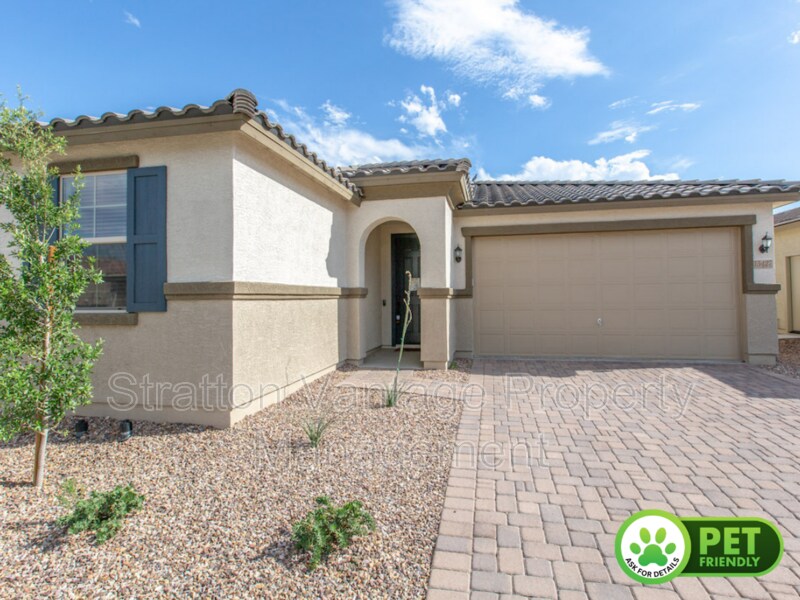 Foto principal - 15427 W Windward Ave