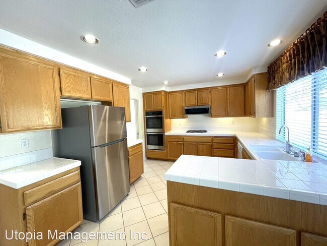 Building Photo - 4 br, 2.5 bath House - 12282 Mannix Rd