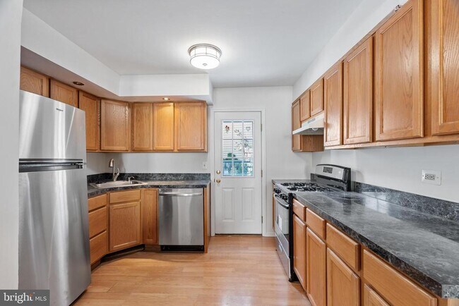 Foto del edificio - 236 Gerritt St