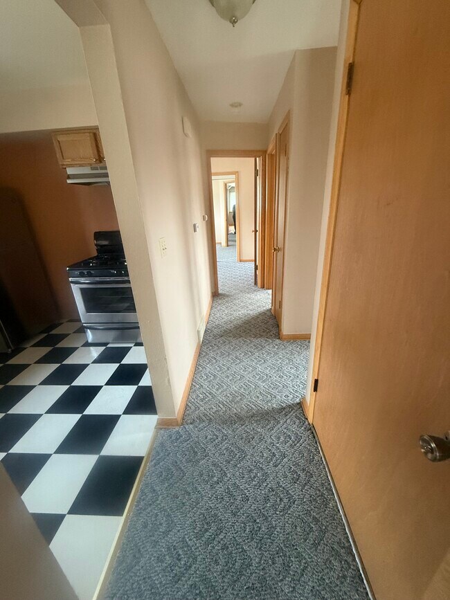 Foto del edificio - 3412 S 84th St