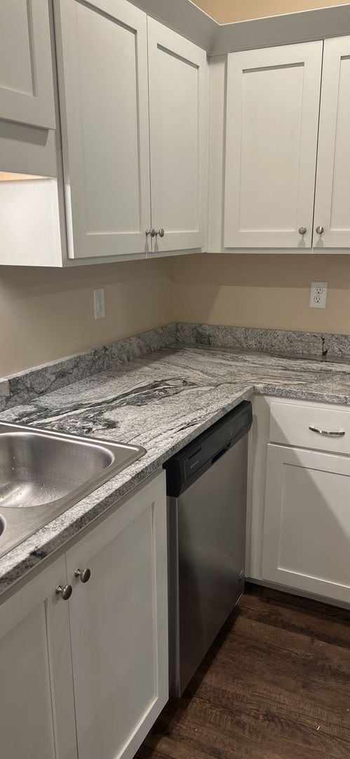 Building Photo - Keystone Condos