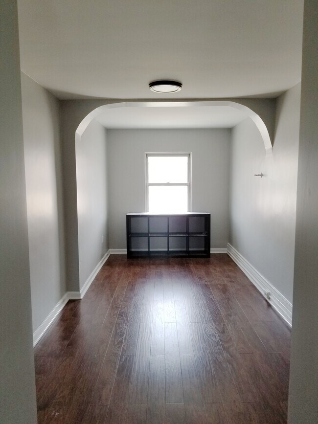Foto del edificio - 3722 Dawson St