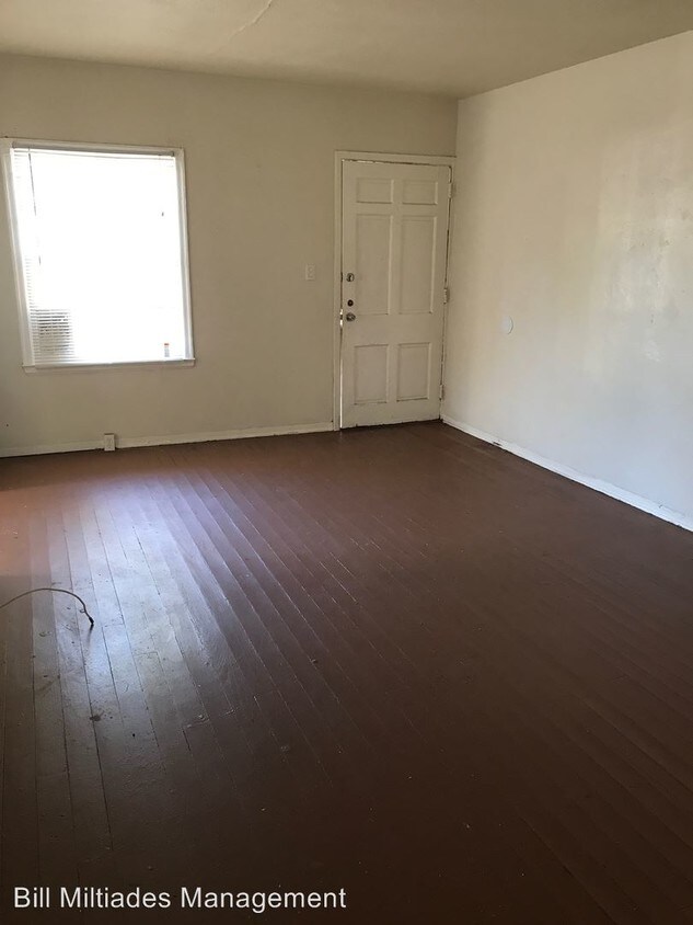 Foto principal - 2 br, 1 bath House - 1229 East 55th St.
